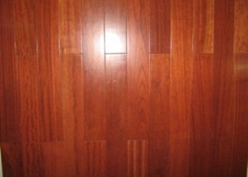 Sàn gỗ Căm Xe 600